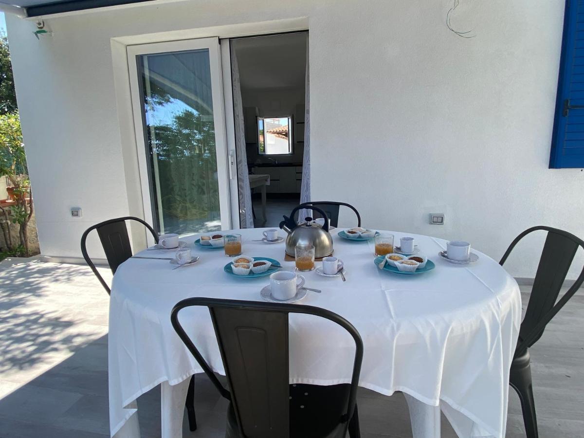 Villa La Casa Sull'Acqua Olbia Exterior foto